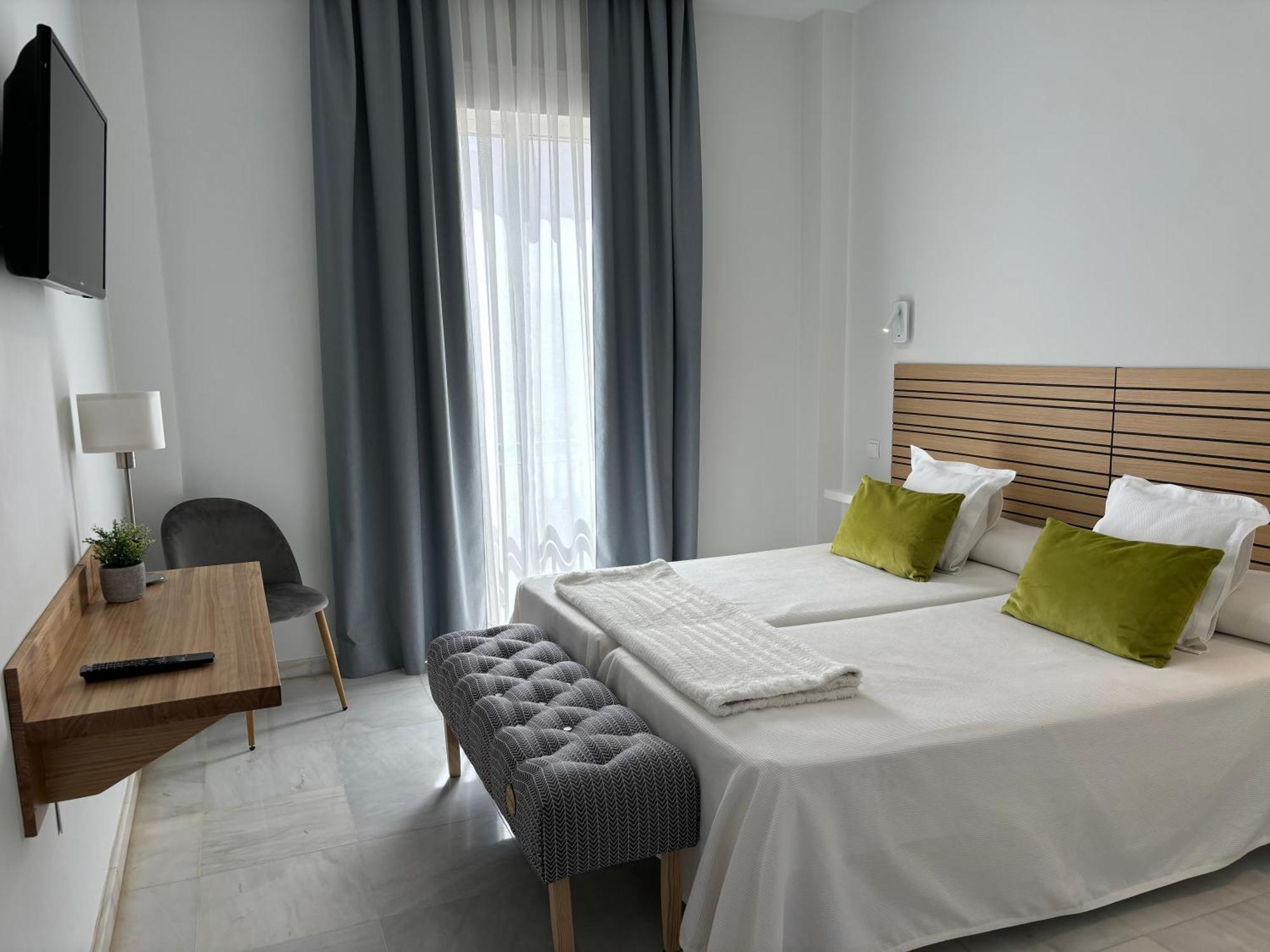 Hotel Lince Aznalcazar Bagian luar foto