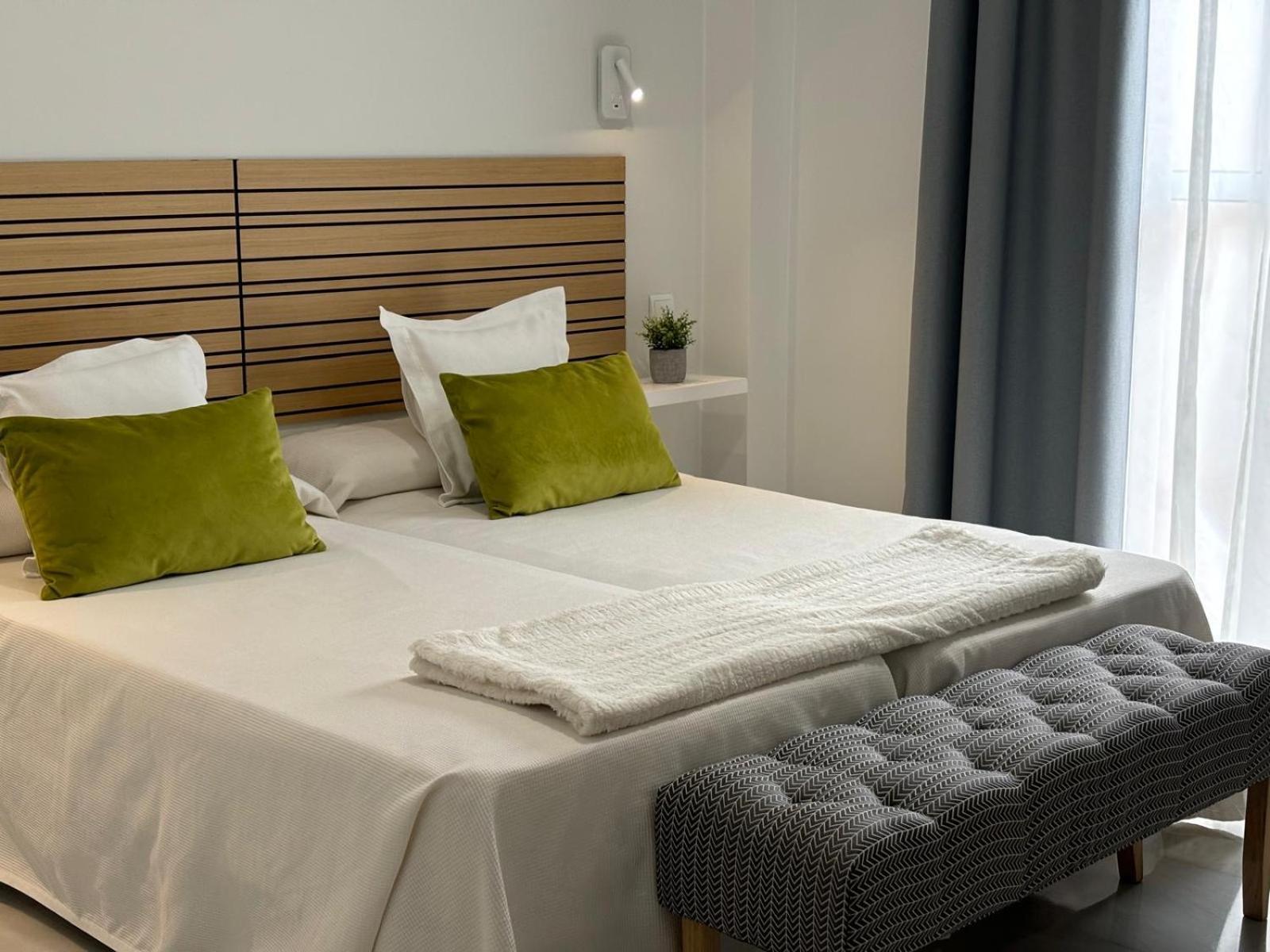 Hotel Lince Aznalcazar Bagian luar foto